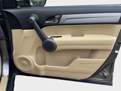 Used 2011 Honda CR-V LX image 16