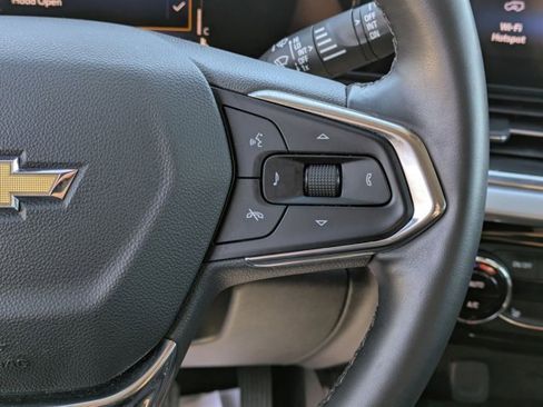 Used 2025 Chevrolet Trax LT w/ LT Convenience Package image 14