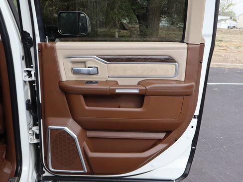 Used 2019 RAM 2500 Laramie image 25