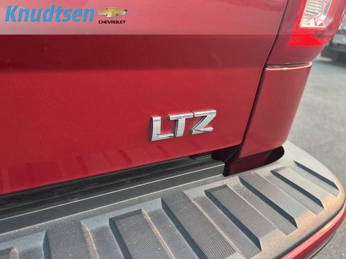 Used 2018 Chevrolet Silverado 1500 LTZ Z71 AWD/4WD image 10