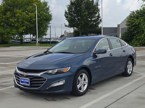 Used 2024 Chevrolet Malibu LT FWD image 9