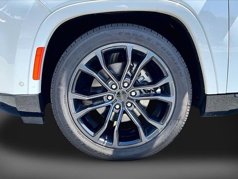 Certified 2024 Jeep Grand Wagoneer L Series II w/ Quick Order Packagew 28T AWD/4WD image 34