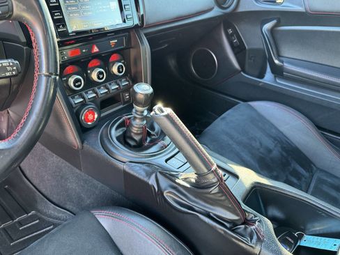 Used 2017 Subaru BRZ Limited image 18