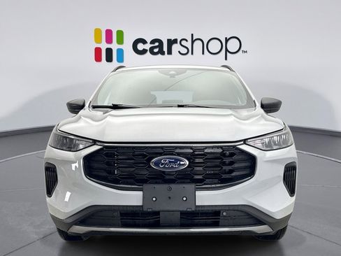 Used 2025 Ford Escape ST-Line w/ Equipment Group 301A image 8