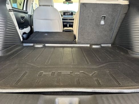 Used 2023 Honda HR-V LX image 14