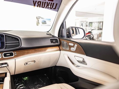 Used 2022 Mercedes-Benz GLE 450 4MATIC w/ Revised AMG Line Exterior image 40