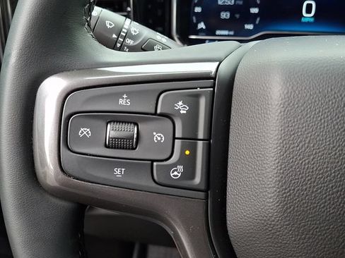 Used 2025 Chevrolet Silverado 2500 ZR2 w/ Technology Package AWD/4WD image 17