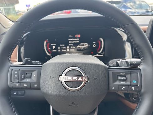 New 2026 Nissan Pathfinder Platinum AWD/4WD image 23