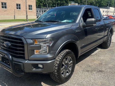 Used 2017 Ford F150 XLT w/ Equipment Group 301A Mid AWD/4WD image 3