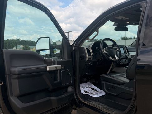 Used 2021 Ford F250 Lariat w/ Chrome Package AWD/4WD image 9