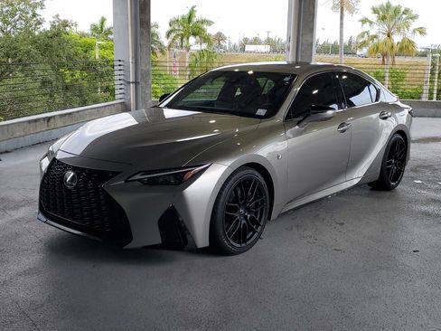 Used 2023 Lexus IS 350 F Sport RWD image 4