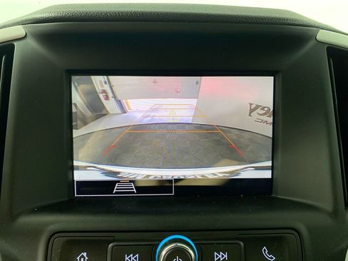Used 2023 GMC Terrain SLE AWD/4WD image 17