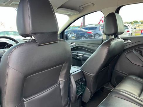 Used 2017 Ford Escape Titanium AWD/4WD image 16