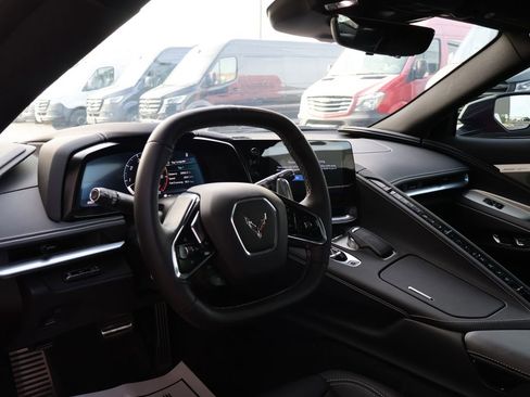 Used 2024 Chevrolet Corvette Stingray Preferred Cpe w/ Z51 Performance Package image 16