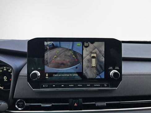 Used 2025 Mitsubishi Outlander 4WD Plug-In Hybrid image 14