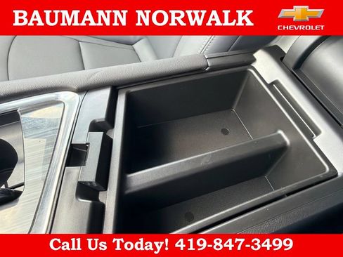 Used 2024 Buick Enclave Essence w/ Sport Touring Edition FWD image 40