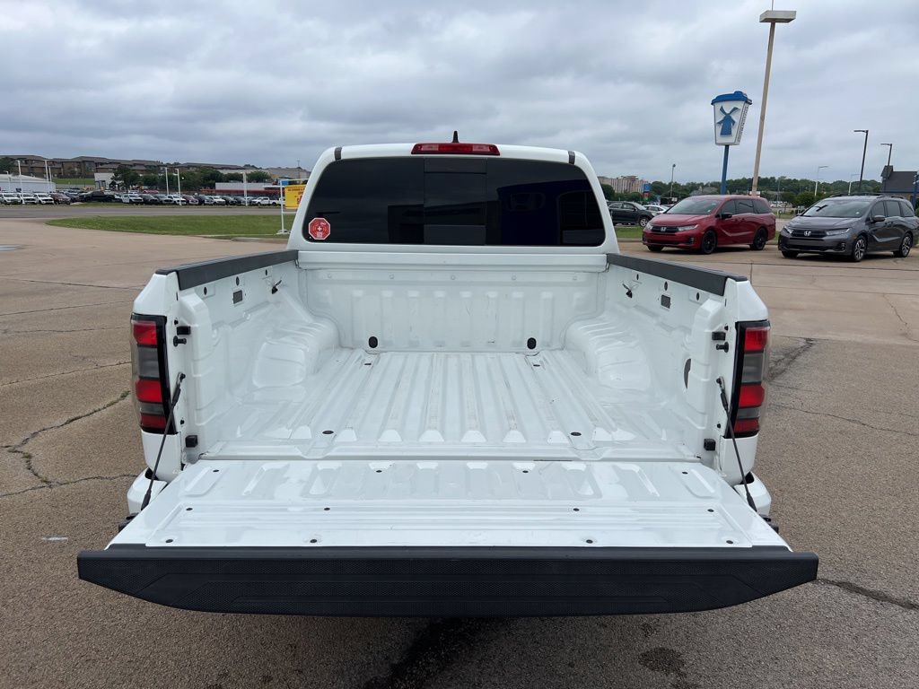 Used 2023 Nissan Frontier PRO-4X w/ Tow Package AWD/4WD image 14