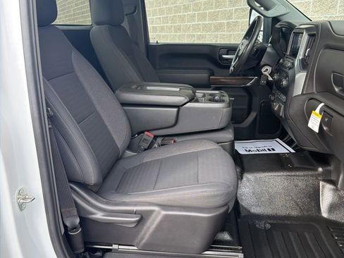 Used 2020 Chevrolet Silverado 3500 LT image 28