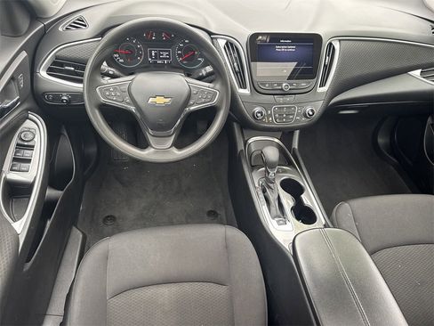 Used 2024 Chevrolet Malibu LT image 22