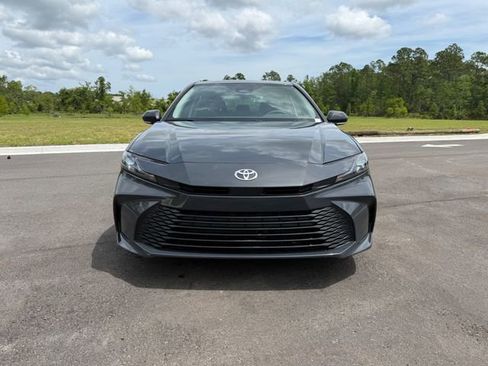 Used 2026 Toyota Camry LE image 14