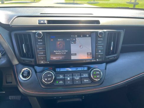 Used 2016 Toyota RAV4 SE AWD/4WD image 18