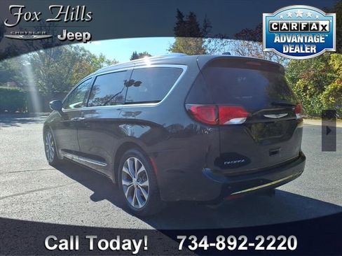 Used 2020 Chrysler Pacifica Limited w/ Tire & Wheel Group image 6