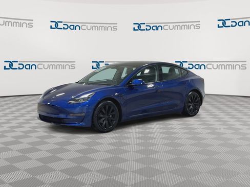 Used 2022 Tesla Model 3 RWD image 4