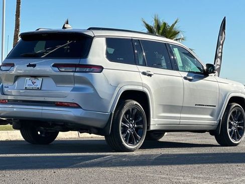 New 2026 Jeep Grand Cherokee L Limited AWD/4WD image 3