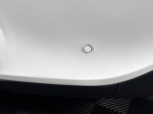 Used 2021 Mercedes-Benz GLS 580 4MATIC image 23