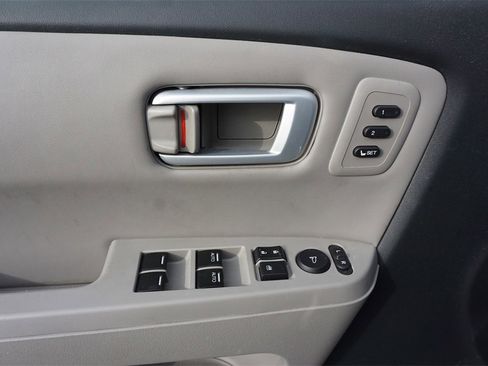 Used 2013 Honda Pilot Touring image 3