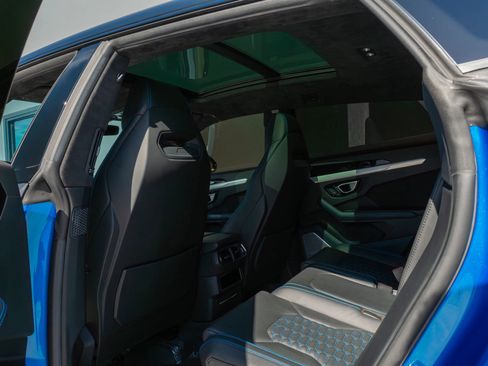 Used 2021 Lamborghini Urus image 48