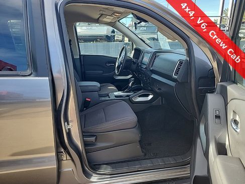 Used 2022 Nissan Frontier SV image 15