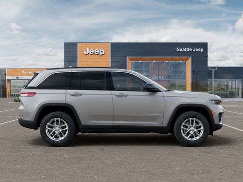 New 2026 Jeep Grand Cherokee Laredo X AWD/4WD image 22