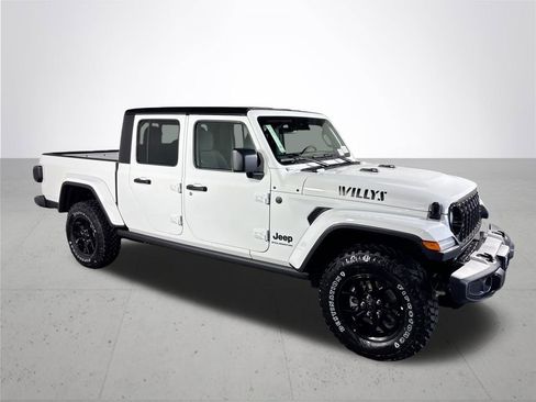 New 2025 Jeep Gladiator Willys image 4