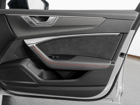 Used 2023 Audi RS 6 4.2 image 47