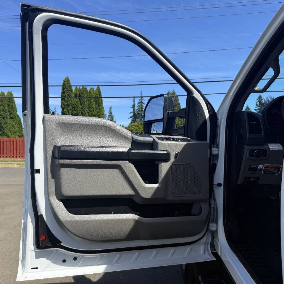 Used 2020 Ford F550 2WD SuperCab Super Duty image 55