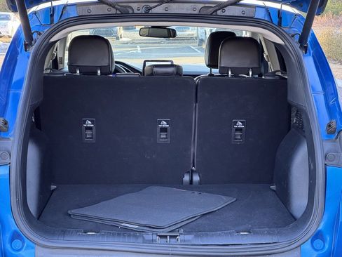 Used 2020 Ford Escape Titanium image 18