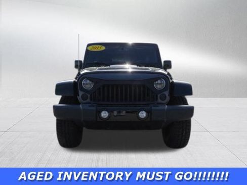 Used 2015 Jeep Wrangler Unlimited Sahara AWD/4WD image 8