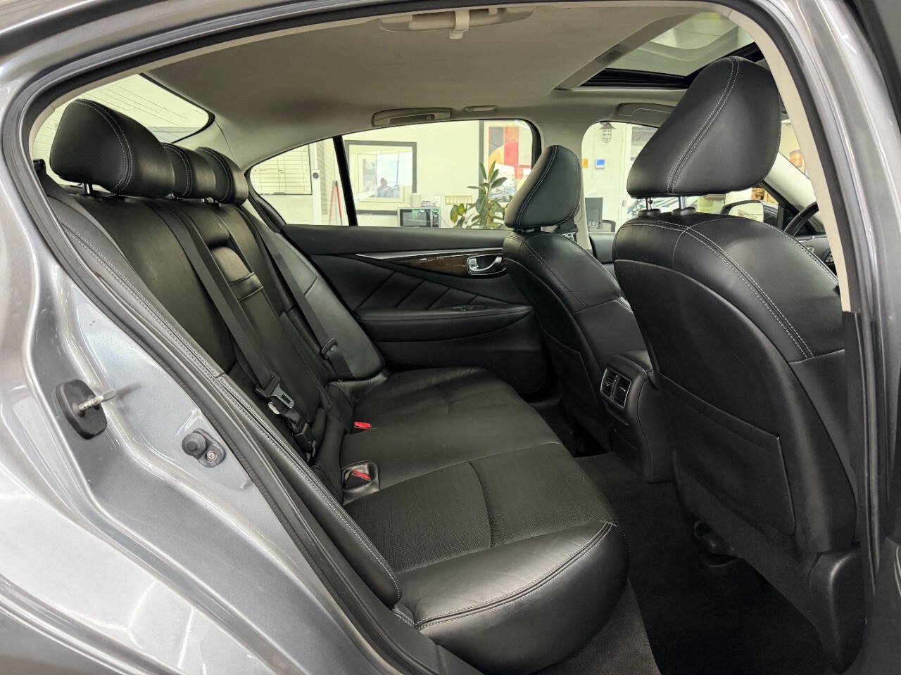 Used 2014 INFINITI Q50 AWD w/ Technology Package image 15