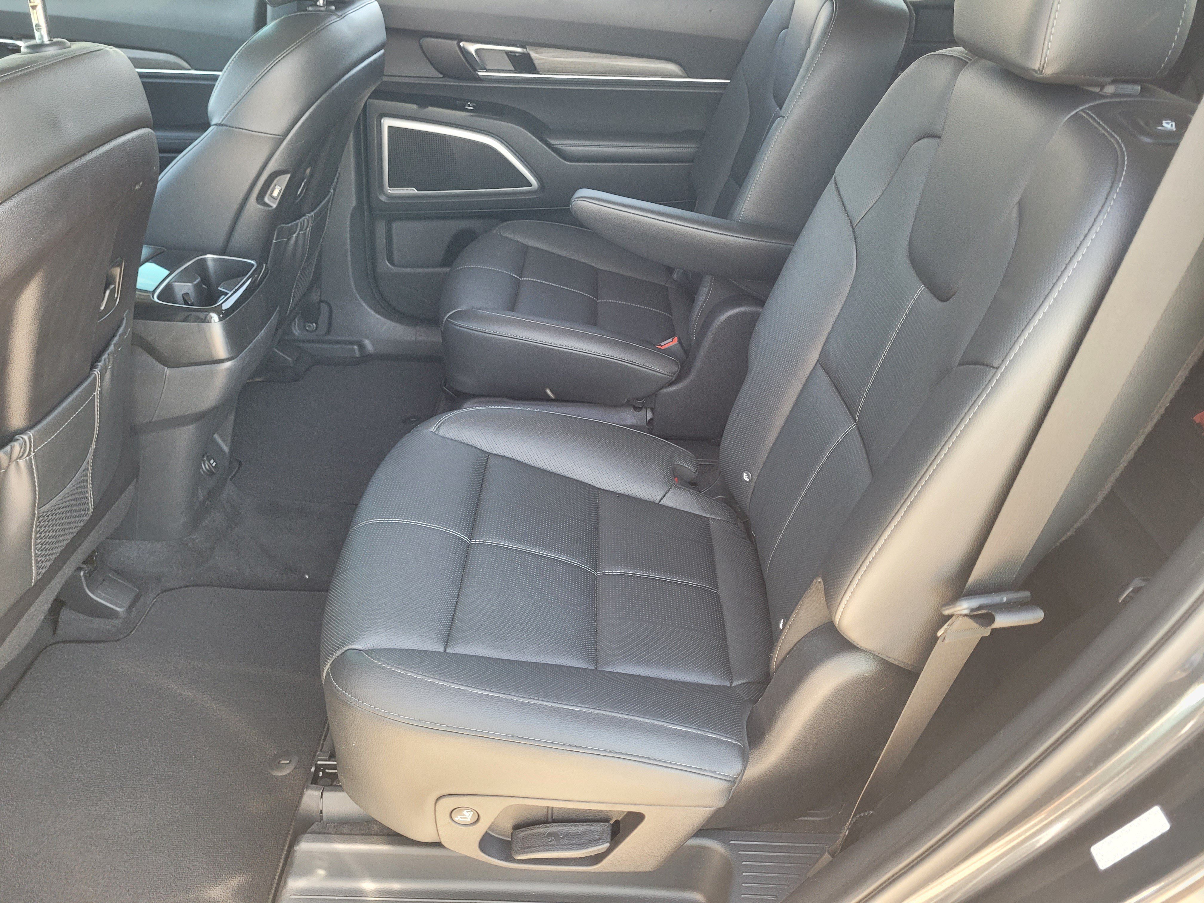 Used 2021 Kia Telluride EX w/ EX Premium Package AWD/4WD image 25