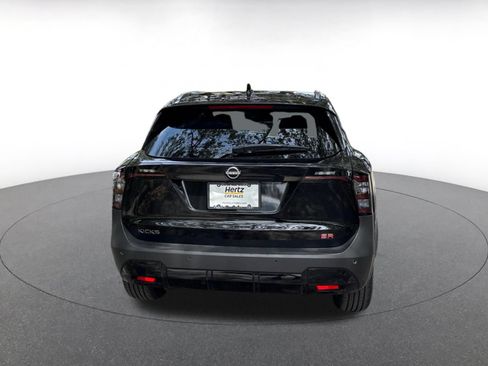 Used 2026 Nissan Kicks SR FWD image 9