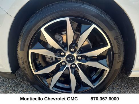 Used 2025 Chevrolet Malibu RS FWD image 9