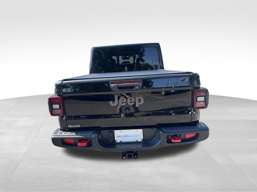 Used 2023 Jeep Gladiator Rubicon w/ LED Lighting Group AWD/4WD image 6