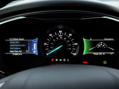 Used 2020 Ford Fusion SE image 31