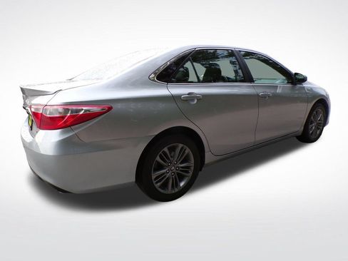 Used 2017 Toyota Camry SE FWD image 7