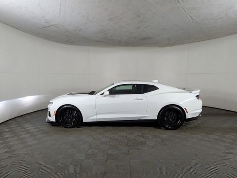 Used 2020 Chevrolet Camaro ZL1 image 3