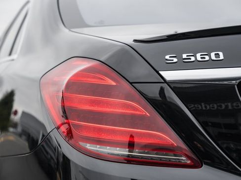Used 2019 Mercedes-Benz S 560 4MATIC Sedan image 7