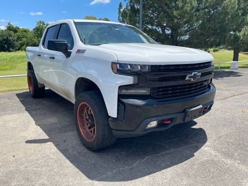 Used 2020 Chevrolet Silverado 1500 LT Trail Boss w/ Convenience Package AWD/4WD image 1