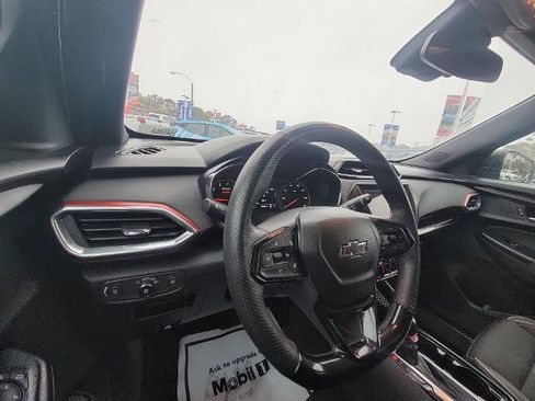 Used 2022 Chevrolet TrailBlazer RS image 10