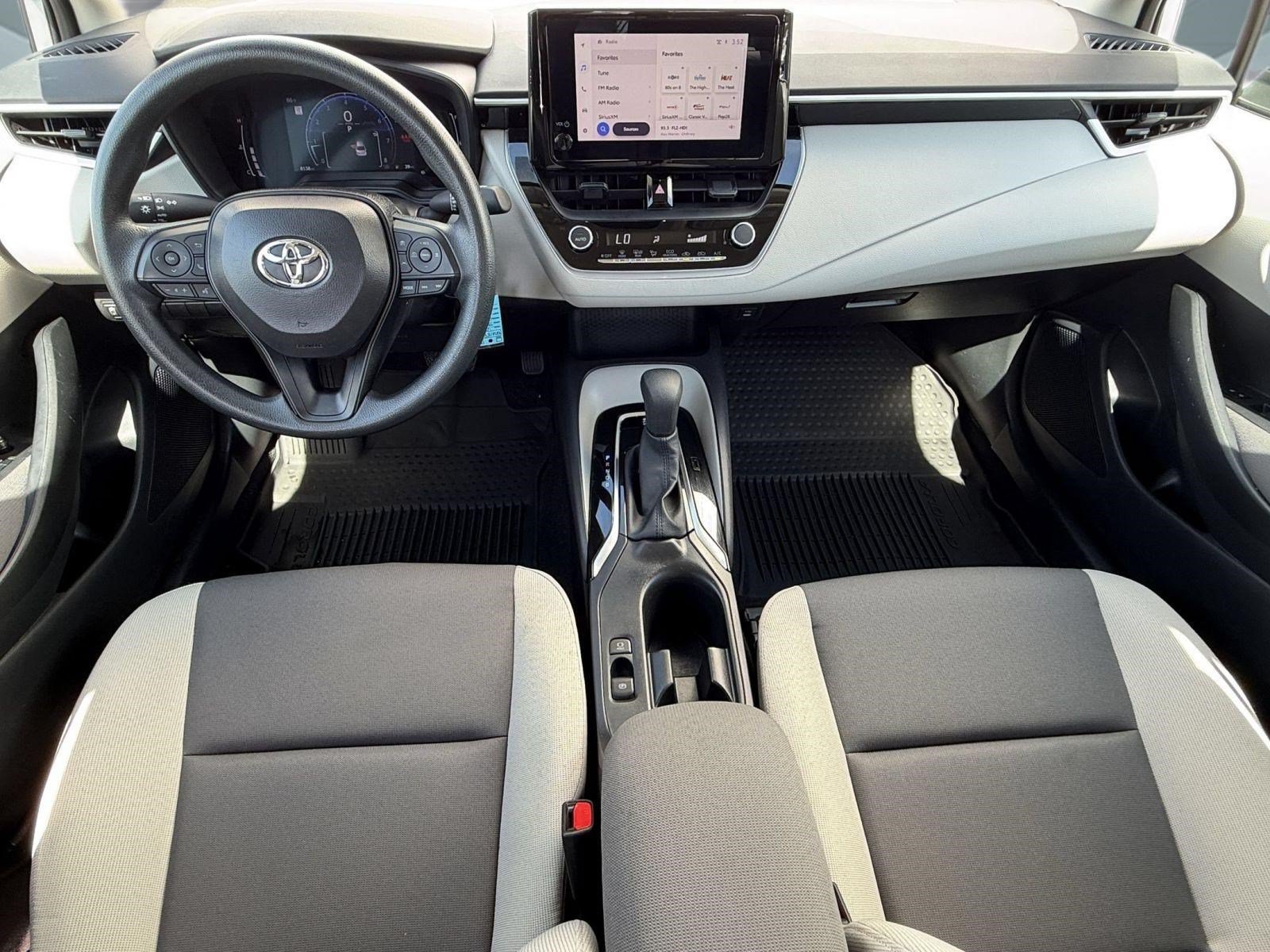 Used 2026 Toyota Corolla LE FWD image 15